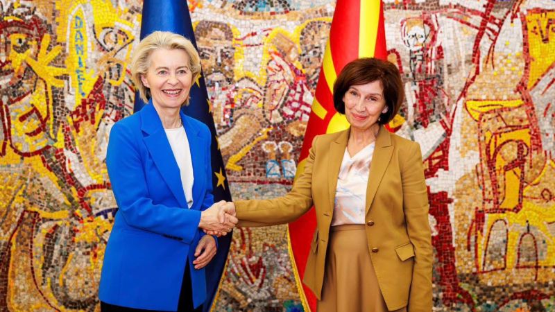Ursula von der Leyen and President Gordana Siljanovska-Davkova shaking hands in Skopje
